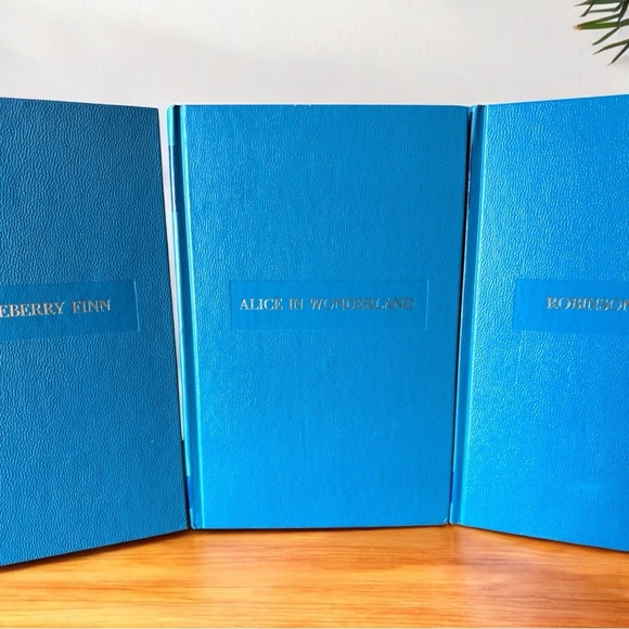 Best Loved Classics – Set of 3 Illustrated Hardcover Books (1950s Reprints) - Picture 4 of 16